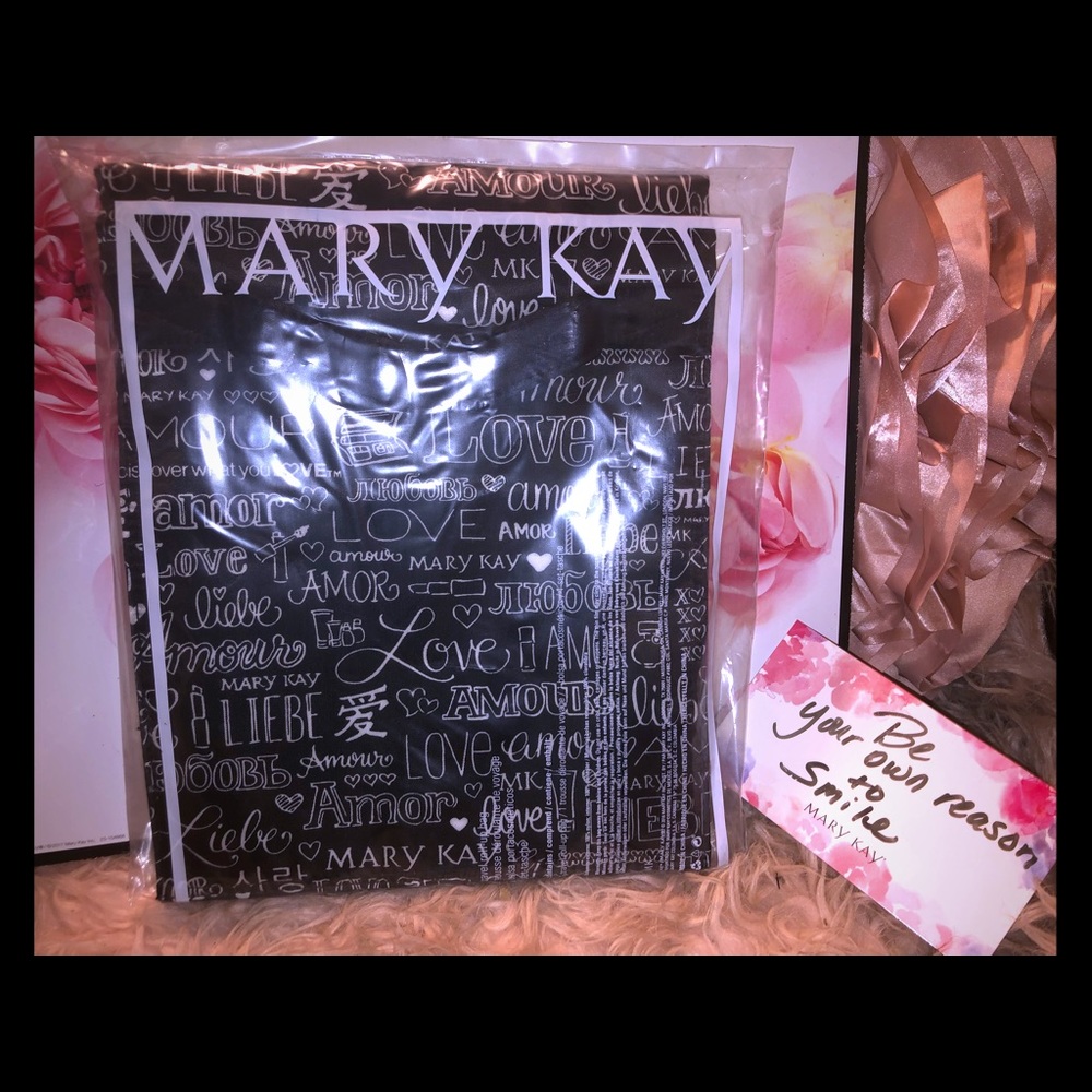 Mary Kay travel roll up bag